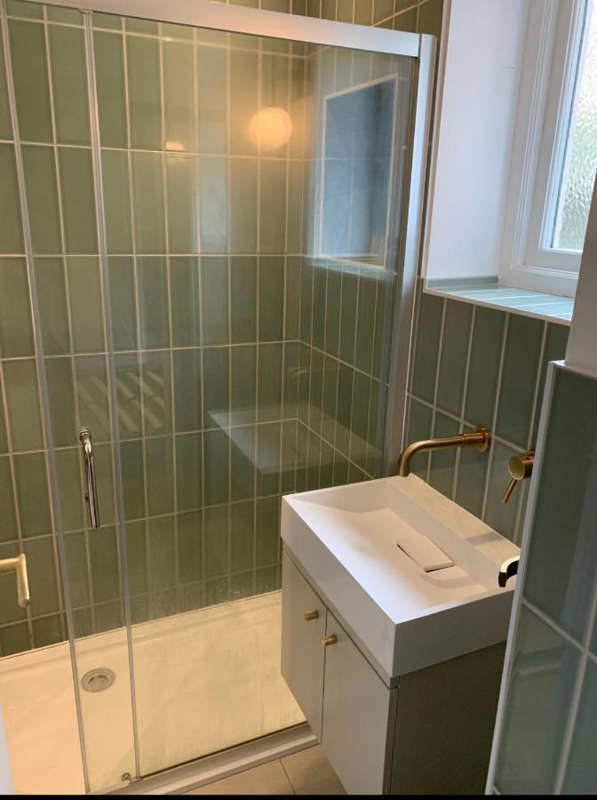Stylish 1 Bedroom Designer Apartment Londen Buitenkant foto